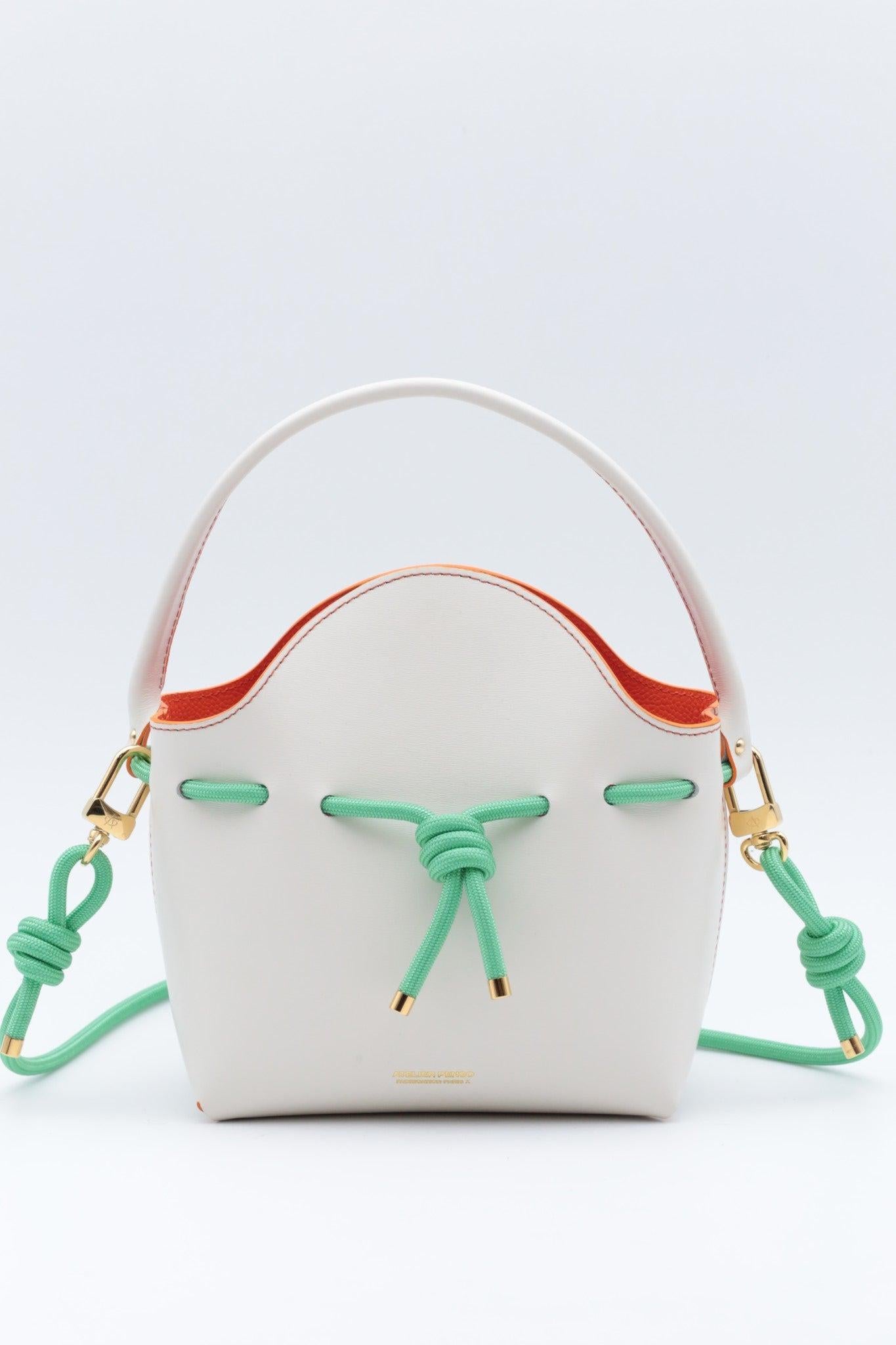 mini-bucket-mini-sac-seau-en-cuir?variant=53821156032857
