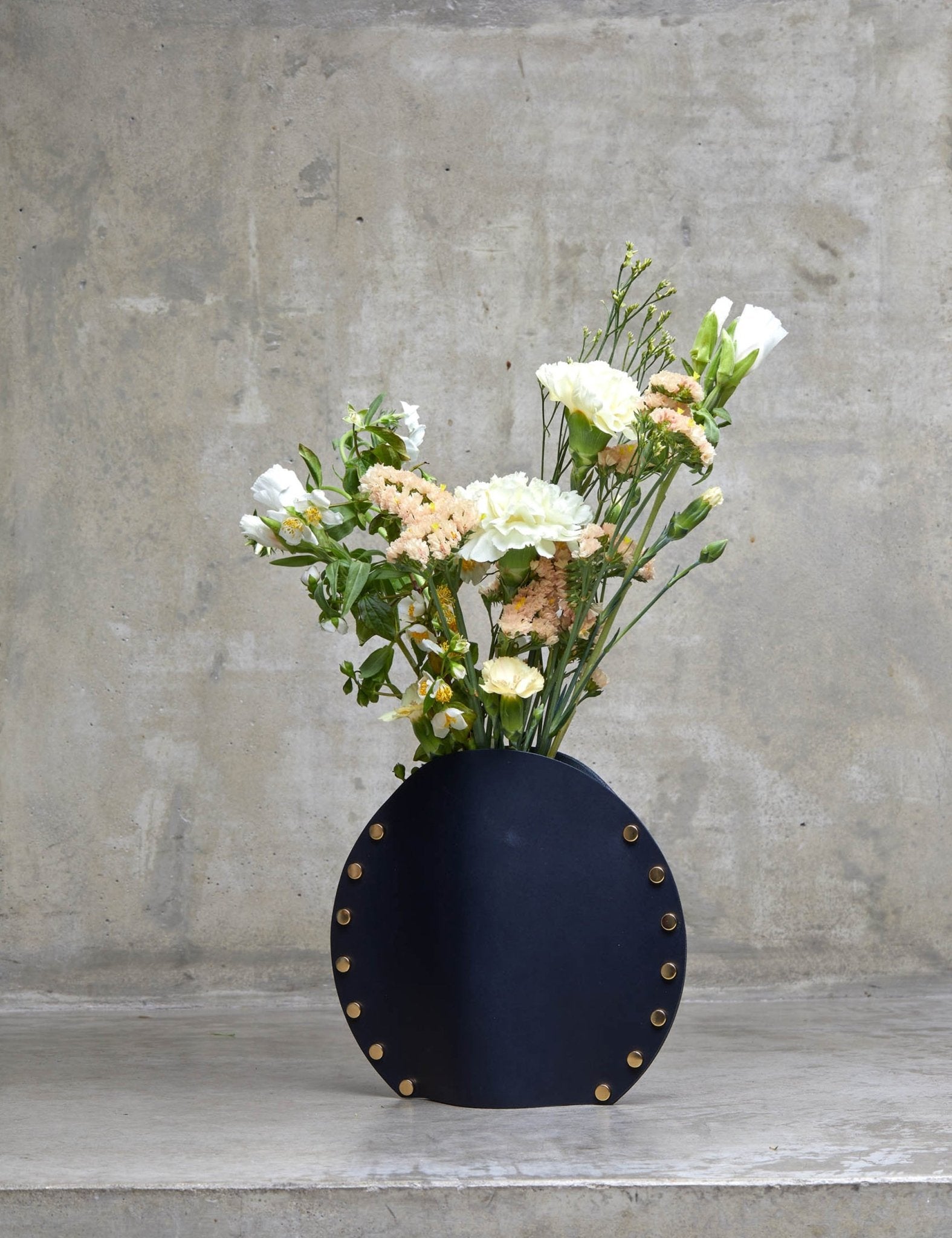 Vase en cuir - Moon Stellar S Minuit - Atelier Penso